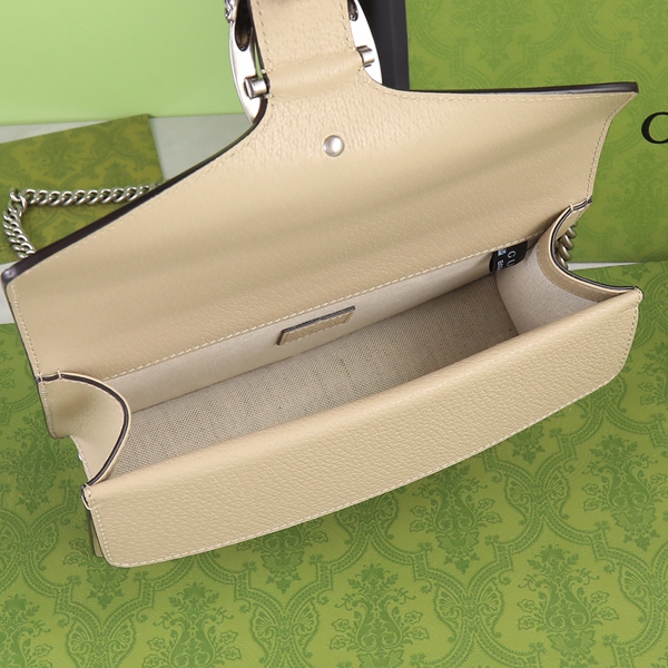 グッチバッグ着用イメージ